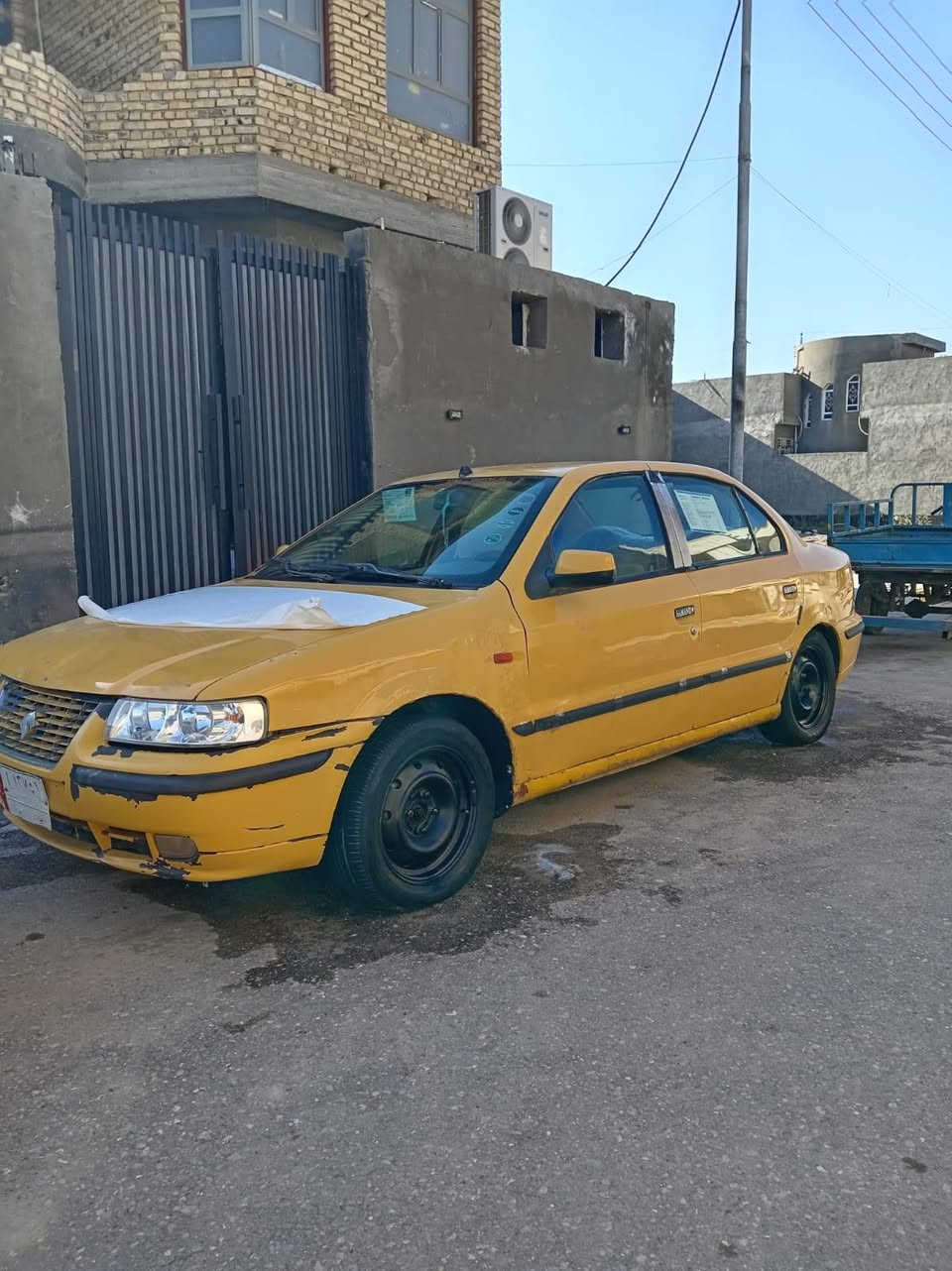 السلام عليكم سمند مديل 2011 مكينه بيه تبخير كير نضيف حداديه وتايرات أنضاف شواصي أنضاف كهربائيات شغاله داخل جديد شاشه بيه سياره سماعات سستم سياره حلوه شوفت عينك شرط التحويل رقم ذي قار  هيئه وغرامات عل مشتري السعر 17 وبيه مجال مكان سماوه بيع و مراوس رقم ***********
