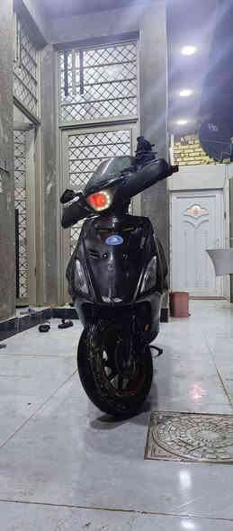 🛵 للبيع:  أدريس ياباني حديث - الكوت: طلع بيها دخان خفيف صار ورا تبديل الدهن (رايدة تصليح بسيط).
. : الكفرات الأمامية والخلفية حالة زينه (مثل ما مبين بالصور). 
.: تحتاج تبديل عظمة مال هندر فقط. 
​السعر مراعى بي كل هاي الملاحظات ليكون صفقة ممتازة للمشتري.
​السعر: يتم الاتفاق عليه عند الاتصال.
​للتواصل والاستفسار (فقط اتصال):
​***********
​***********
