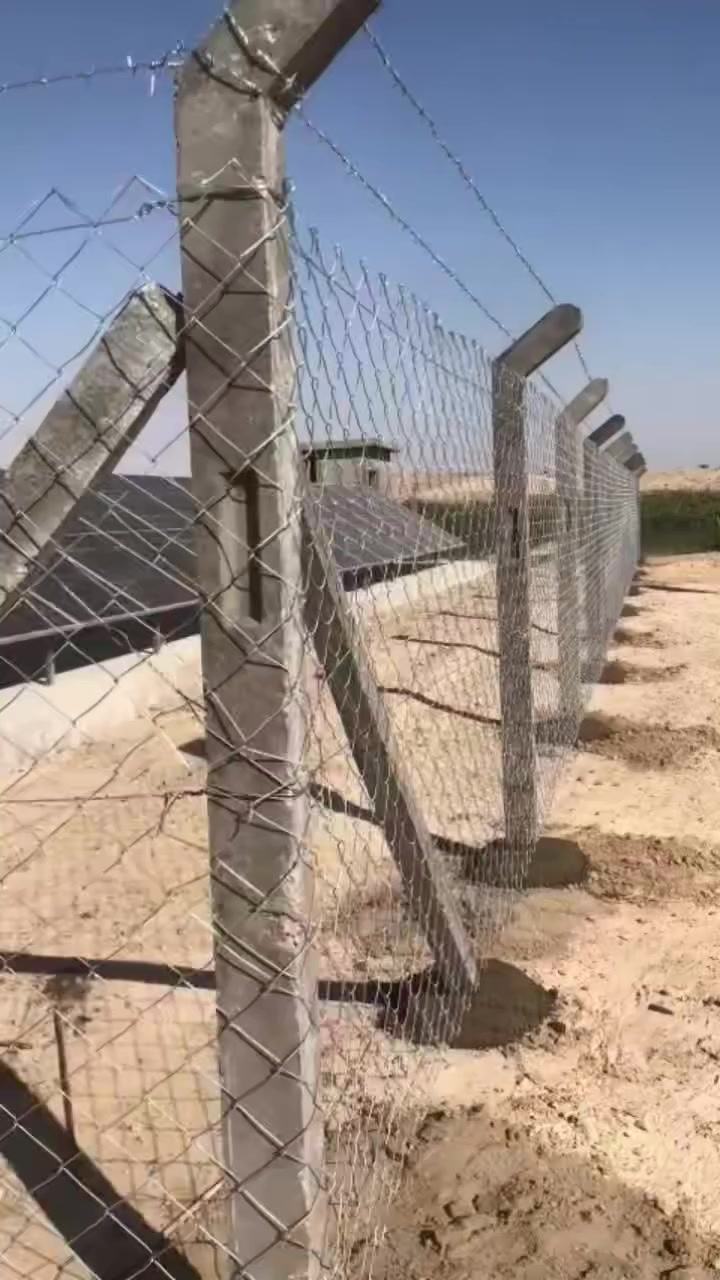 نقدّم لكم خدمات احترافية في تركيب أسيجة الـBRC بأعلى جودة وأفضل الأسعار! ✅
استمتعوا بمنتج متين، بمواد عالية الجودة، وبأسعار تنافسية تناسب الجميع 🔥

الأسعار حسب الدرجة:

🥇 الدرجة الأولى: 9,000 دينار للمتر
🥈 الدرجة الثانية: 8,000 دينار للمتر
🥉 الدرجة الثالثة: 7,000 دينار للمتر
🟢 الدرجة الرابعة: 5,000 دينار للمتر
💥 عروض خاصة: مع زيادة المساحة، ينخفض السعر! 💥
🌟 تخفيضات خاصة للمساحات الكبيرة 🌟

لماذا تختارنا؟

تجهيز وتنفيذ أسيجة للمتنزهات العامة ودوائر الدولة 🏛️
خدمة شاملة في جميع محافظات العراق 🚛
فريق متخصص وذو خبرة عالية لضمان الجودة والاتقان
📲 للتواصل والاستفسار، راسلونا عبر الأزرار أدناه أو عبر الأرقام التالية:
 📞 ***********
 0783 139 8988 واتساب
📞 *********** 

✨ لا تفوّت الفرصة، تواصل معنا الآن واحصل على أفضل العروض! ✨
