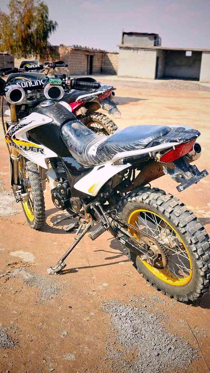 للبيع قفاز سولنك 20 محرك شرط مامفتوح كهربأيات كلها شغاله بريكيات ثنيهن شغالات نضافه شوف العين السعر 600اوبي مجال للتواصل ***********ملاحضه الويل الكدام بي عواج خفيف
