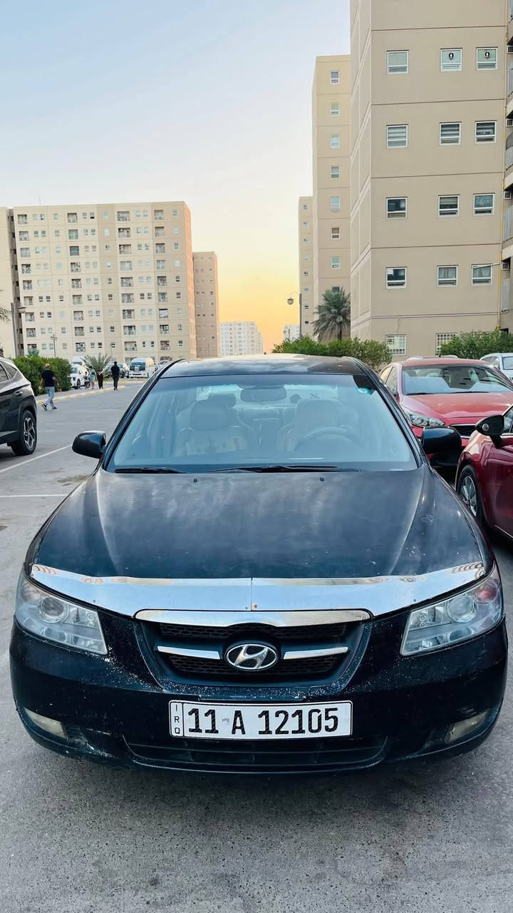 السلام عليكم سوناتا 2007 وارد امريكي فتحة  كشن كهرباء محرك 3300 بيها مكانات صبغ احسبها حزام للبيع او المراوس السعر 75 مكاني بغداد بسماية ***********
