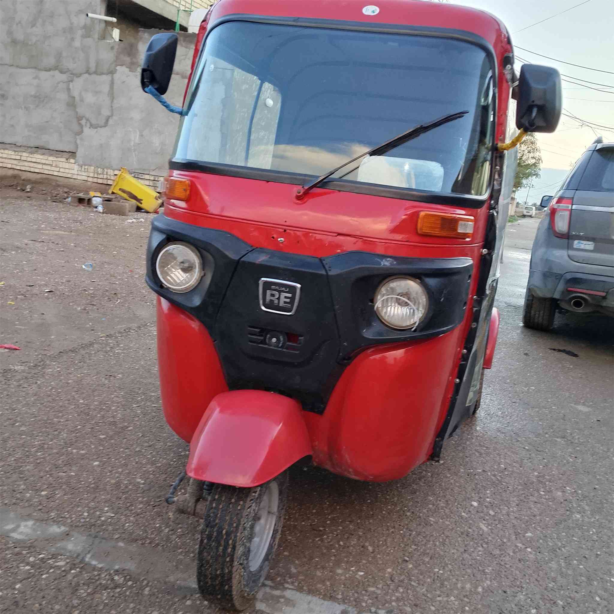 السلام عليكم تكتك 18
تخم تاير ويالة جدد
كابريتر شركة جديدة
صالنصة جديدة
فناجين ولقم جدد
تكتك خير من الله
مابيهة نقص كامله
العنوان بغداد
جسر ديالئ الورديه
السعر 3800بيهة مجال بسيط 
شوف الصور والفديو وشوف سعر وخابر
***********
