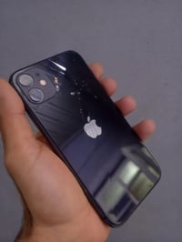 آيفون 11 • ١٢٨ • شاشة وظهر انكسر