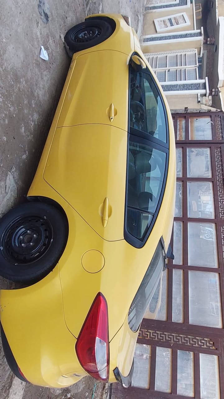 فورتي 2014 محرك دوش 1800السعر 105مكاني بغداد هاتف ***********
