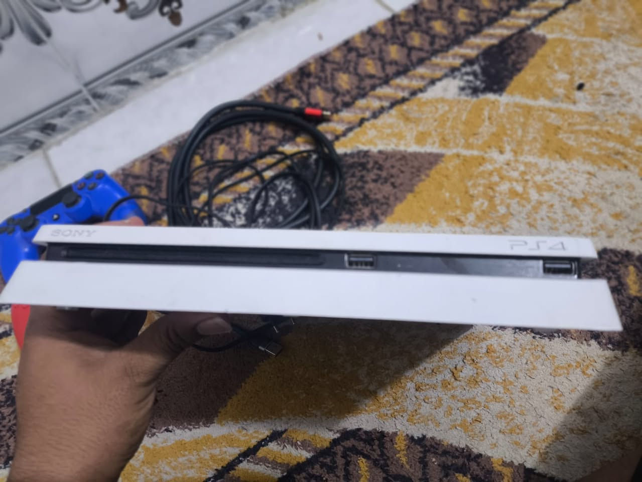 بلي فور سلم لوك ستيكر معا جويستكين كامل ملحقات بسعر  ٢٥٠ وبي مجال يفوتكم ولله


**إذا كنت صاحب هذا الإعلان وتريد حذفه لأي سبب، رجاءا أرسل رسالة إلى الدعم الفني**