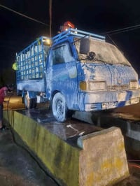 كيا بنكو موديل 95 السيارة بأسمي تحويل ثاني يوم السيارة نضيفة يحتاجلها ...