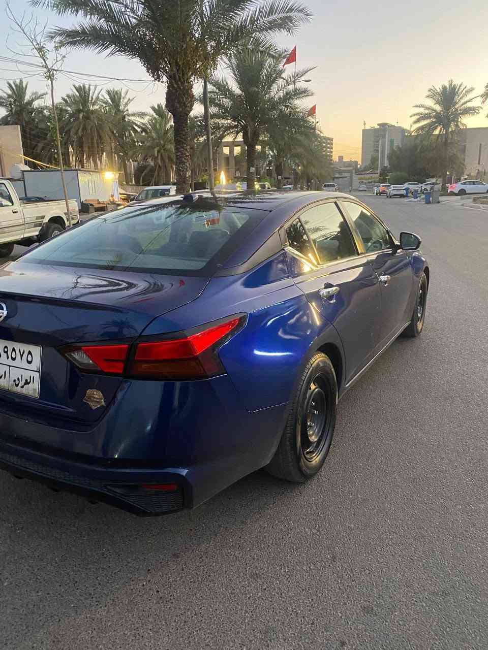 السياره نيسان التما  مديل 2019 
مكينه 2.5 
كير cvt 
رقم اربيل سنويه باسمي 
السياره وارد امريكي
حادث امريكا جاملغ امامي عكس السايق
و حادثها  بلعراق جاملغ يمنه خلفي و البيبان كل وحده بيها شبر ابيع صفحه صبغ بدون دواخل ايرباكات كلها سليمه ماعده الستيرن
السياره نصبتها كلش حلوه
السياره ماشيه 134500km 
مواصفاتها s 
تجي راداد امامي توقف ذاتي 
كامره خلفيه 
منافد شحن تايبسي 
ابل كار بلي و اندرويد اوتو 
تحكمات ستيرن كامله
كروز سرعه 
شاشه اعطال 
حساس تايرات
السياره صدرها جديد و عليها تاريات جديده 
رقم شاصيها 1N4BL4BV7KC230111
السياره رايدها بشده و عشره(110$) و بيها مجال
للاستفسار:***********
