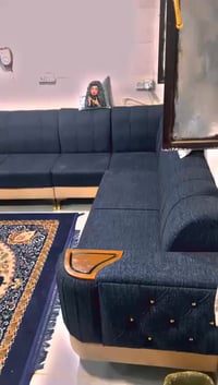 ديوان ١٠ مقاعد • نضيف جدا • بيه مجال