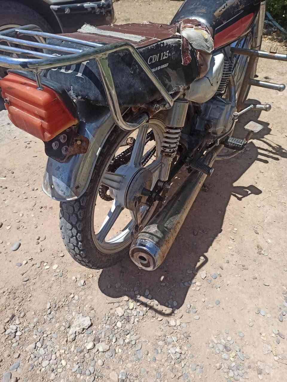 للبيع او مراوس بهونر اكس 9 سي او بي
جني كله محرك 200 لا صرف ولا بخال شغال هندر واحد سلف ضو شغاله بس باتري ضعيف السعر 250 وبي مجال الشراي يجي خاص او يتصل ***********
