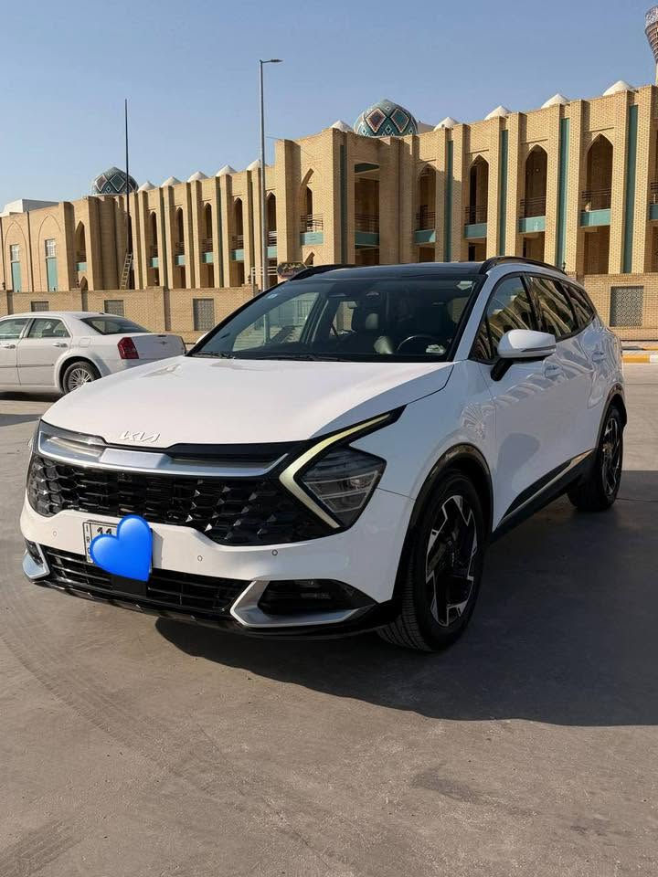 بيع مستعجل 

للبيع كيا سبورتج برستيج فووول فول مواصفات 2023 وارد أمريكا

حادث بسيط جاملغ فقط و راجع بدون تبديل اي قطعة ، رقم بغداد

- محرك 2500 بنزين 4 سلندر / گير أوتوماتيك 8 سرعات
- فتحة سقف بانوراما + باب صندوق خلفي كهربائي
- ويل المنيوم وكالة 19 مع تايرات جديدة
- شاشتين كبار رقمية + نظام صوت هارمان كاردون 
- تبريد وتسخين للمقاعد الأمامية ، مقاعد جلد، كرسي كهرباء مع تخزين
- تسخين مقود + تكييف أوتوماتيك ثنائي المنطقة مع فتحات خلف
- حساسات أمامية وخلفية + كاميرات محيطية ٣٦٠ درجة
- رادار ومثبت سرعة ذكي + تحذير مسار + تحذير نقطة عمياء + تحذير حركة خلفية
ماشية السيارة 60 الف ميل

- السعر 195$ 

مكان السيارة : بغداد
التواصل واتساب ***********
