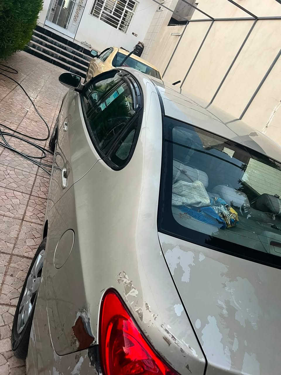 سلام عليكم
النتره ٢٠٠٧ للبيع سياره خير من الله بيها ملاحضات شويه سياره صبغ حزام بدون تبديل ولاقطعه سياره ليبل واحد
بيها طخات بصيطه صبغتها حزام لان صار بيها جراد صدر امامي زين بس الخلفي بيها دبل تعبان سياره تخم تاير شاشه كامره غرفتها نضيفه 
سياره رقم الدولي باسمي تحويل مباشر 
سياره كير عادي  كير عادي 
سعر (٧٦) وبيها مجال 
***********
