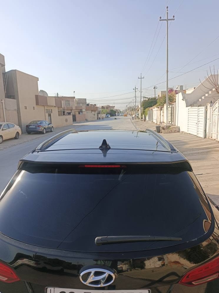 هونداى سنتافى فول مواصفات تبريد قطعتين كشن جلد وهيتر سقف بانوراما نظامين  موديل ٢٠١٧ /ضرر بيها خمس قطع بشرط شاصي وتكم وسقف  بيها دفتر بانزين ما بيها أي عيب وسنويه جديده /*********** كركوك, العراق
