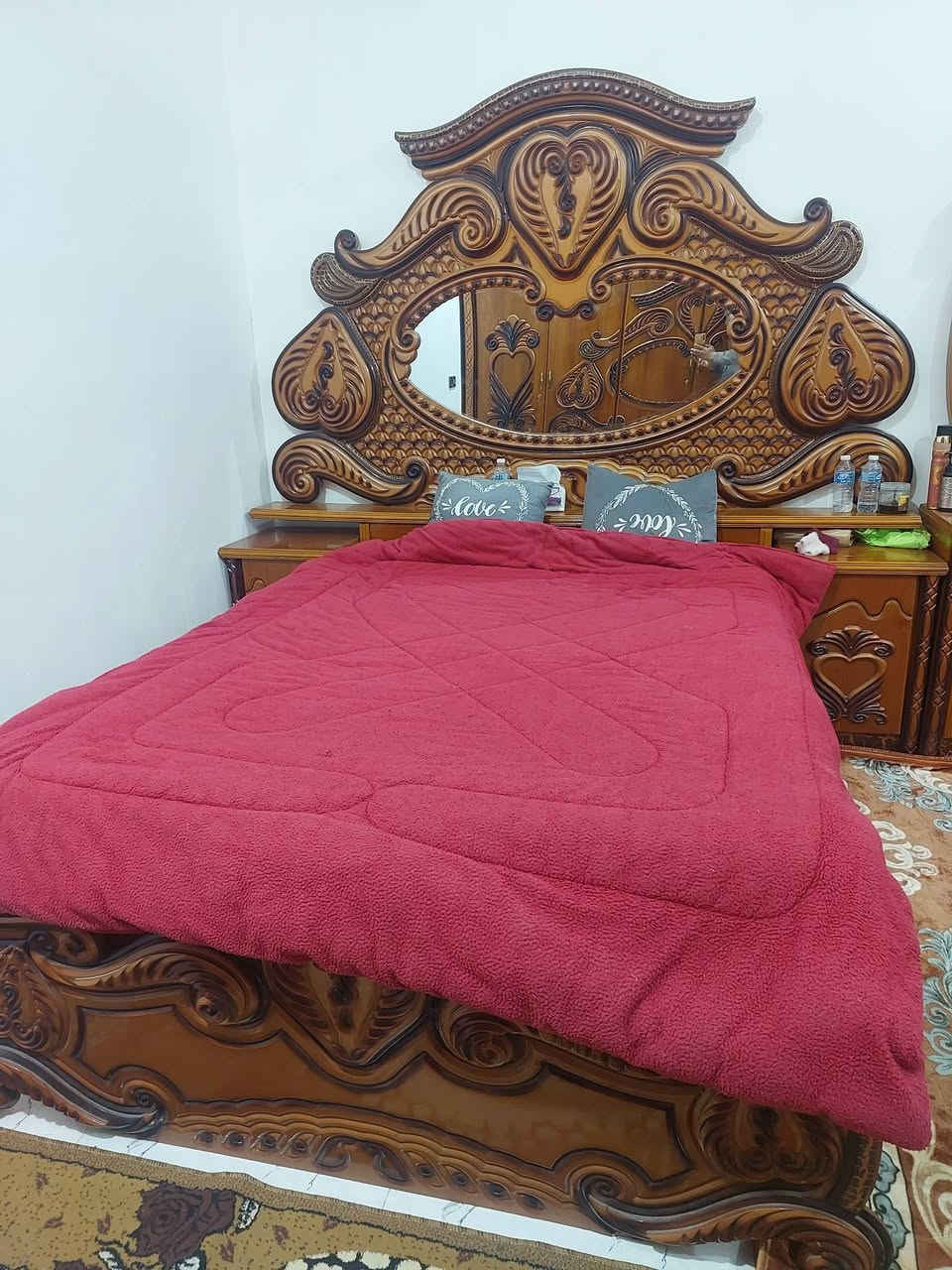 للبيع عل رقم ***********
