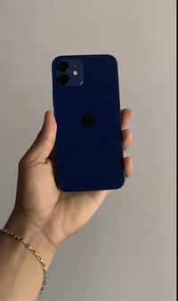 آيفون ١٢ • ٦٤ • بطارية ٧٨