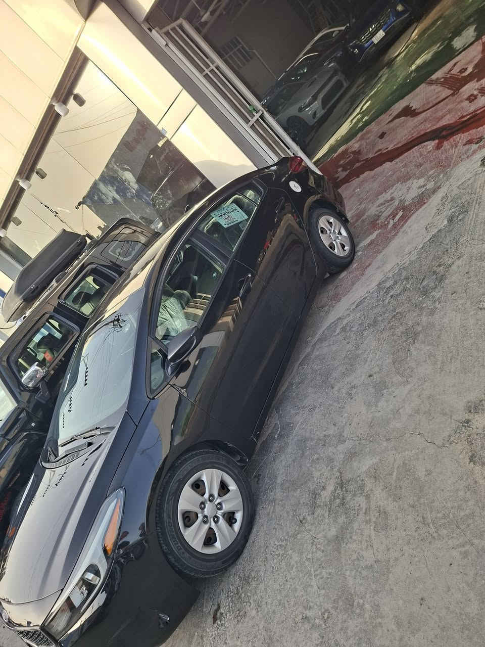 سلام عليكم كيا فورتي موديل 2017 وارد امريكي حادثها جاملغ وبنيد بدون دواخل  مواصفاتS مكينه دوش 2000 كير AT ثلاث انظمة قياده تحكم ستيرن سياره جاهزه كير مكينه تبريد  رقم اربيل باسم شركه تريد تحويل تريد وكاله مكانها بغداد الكرخ الدوره شارع 60تلفون ***********.***********السعر 118 وبيها مجال للشراي
