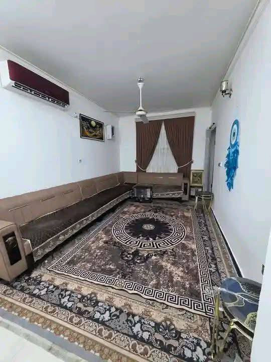 اعلان.....
بيت للبيع مجمع لولوه  مساحه 200متر 

الطابق الاول يحتوي على غرفة وصاله ومطبخ وبراني وصحيات 

الطابق الثاني يحتوي على غرفتين وصاله وصحيات 

السعر الكلي 150

مطلوب 100

بيد صاحب البيت 50

التسديد الشهري 630الف

للاستفسار اتصال على الارقام التالية 
***********
مكتب عقارات الخزعلي  عنوان المكتب في شارع الاسكان قرب صيدليه الحرمين
