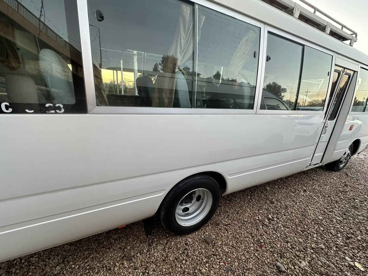 كوستر 2015 مكفواله عده هذا صبغ الي مشر عليه مكان كربلاء *********** ممتواجد على نت فقط تصال
