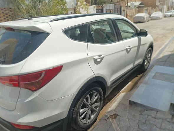 سلام عليكم سنتافي موديل 14 4 سلندر رقم اربيل الدولي السياره ماشيه 104 كتلوكات الشركه بيه جديده كلش استخدام شخصي تخم تاير جديد حداديه جيده 7 راكب 3 قطع تبريد وباقي الموصفات المعروفه مكينه بشرط لا فتح ولا بخار كير بشرط السيار كلش حلو بيه فقط قطعه وحده بدون حادث مكفول من الضربه السعر 155 وقابل لتفاوض الرقم ***********
***********
