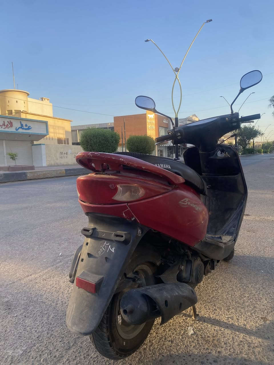 سلام عليكم 
للبيع دراجه بريز الدراجه حلوه ونضيفه وممتعوبة المكينه ناعمه نكره سلف 
الدراجه شلعه ومعدل مرتبه وكلش حلوه وعليها ادامه كامله يعني الصير من نصيبه ميتعب بيها الدراجه كامله مكمله كفرات بلاديه مطابقه رايدها ب ٦٠٠ وبيها مجال حك الجيه الاسفسار اكثر اتصل على الرقم *********** 
مكانها بغداد الاعظمية / سبع ابكار
