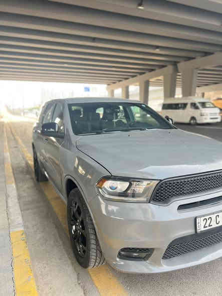 السلام عليكم دوج دورنكو  لون اسمنتي مديل 2020  ماشيه 58 الف مايل  رقم اربيل بسمي تحويل ثاني يوم جيتي مواصفات عاديه 3600 فور ويل شاشه وسط حساس خلفي اطفاء ذاتي 
حادثها كلش حلو فقط بنيد وبيها قطعتين رش فقط بدون فتح جاملغات اماميه مقفوله من الغد والشاصي ومكينه وكير بدون اي فتح ع فحص 
السعر 235 بيها مجال قليل

عنوان بغداد حي العدل اللاستفسار ***********
***********
