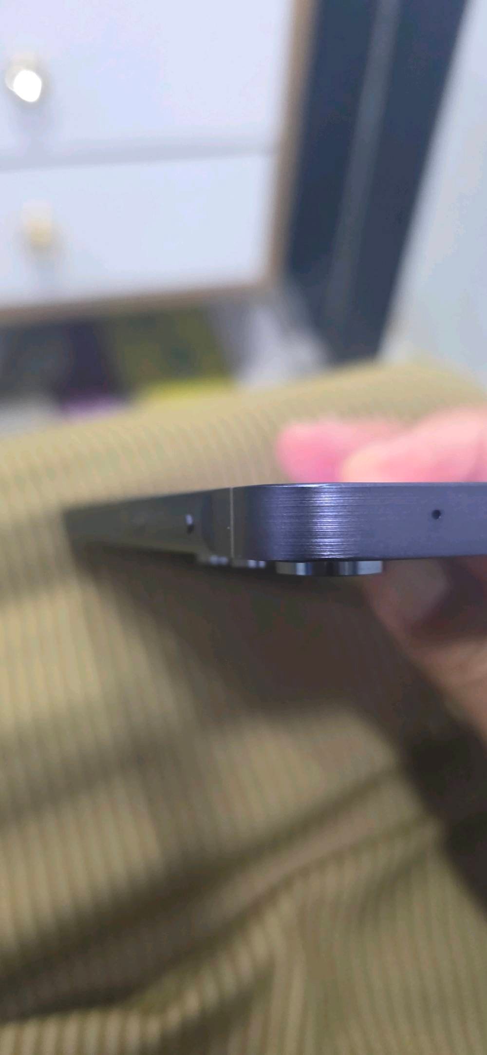 اي 55 سامسونج نظافه 100%. ذاكره 128. مبدل شاشه اصليه مكاني ابو غريب. سعر 250. 