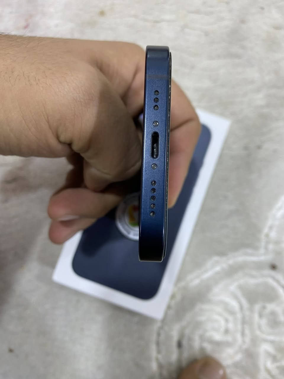 السلام عليكم ايفون ١٣ شرق اوسط بعده بحاله لوكاله ضمان يقره بل اعدادات نسبه لبطاريه 95 جهاز ما مستبدل بيه اي قطعه سعر جهاز 500 وبيه مجال بسيط 
متواجد اتصال او واتساب فقط ***********
