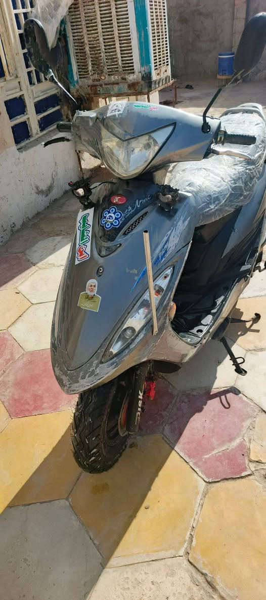 جي فور 
دراجه حلوه ومرتبه طافيه 
تجفيته جديده بس ولفاته تعبانه فقط تسوي ولفاته نكره ترجع مالي خلكه ابيع هلموجود 225 الف مكاني بلدوايه ***********
