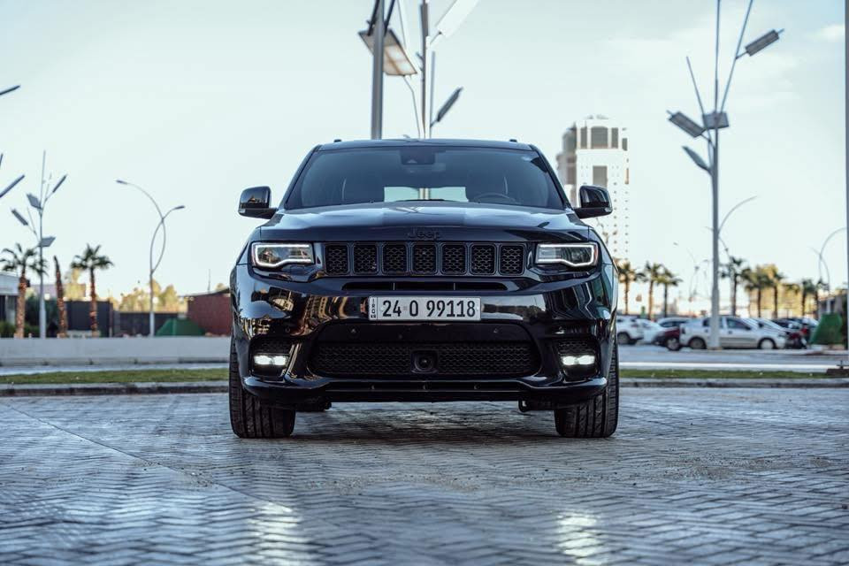 ~ JEEP ~
النوع : Grand Cherokee SRT 
سنة الصنع : 2020 
المسافة المقطوعة : ٥٨٠٠٠ ميل 
حجم المحرك : ٨ سلندر ٦.٤ لتر 
المستورد : كندا 
حالة السيارة : كلين تايتل 
المواصفات : 
رادار امامي 
فتحة سقف بانوراما 
مقاعد كنتارا + جلد 
سقف كنتارا 
مقاعد هيتر + تبريد + خزن 
ستيرن هيتر 
كاميرا خلفية 
حساسات امامية + خلفية 
اضائات امامية و خلفية LED 
سماعات من نوع Harmon/Kardon 
٥ وضعيات قيادة 
ويل قياس ٢٠ انج 
بريكات Brembo 
كار بلي CarPlay 
اندرويد اوتو Android Auto 
——— 
السعر : 32.500$  
للاستفسار اكثر التواصل عبر الواتس اب : 
***********

