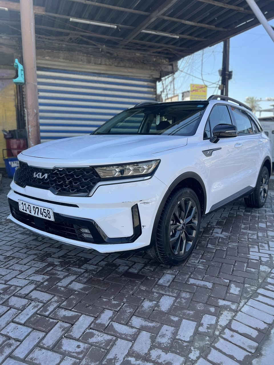 سلام عليكم 
سورنتو موديل 2023 وارد امريكي 
السياره حادثه فقط بنيد ورجع نفسه بدون اي قطعه تبديل ايرباك دركه ودشبول السياره بدون دواخل مواصفات السياره فول للخير بنوراما بصمه اشاير بل مري لايت لد بلادي مكينه 2500 تيربو كشنات جلد وكهرباء شاحن واير ليس سبعه راكب منفصل تبريد قطعتين تشغيل عن بعد رادار امامي رادار خلفي رادار جانبي كامره خلفيه 360 درجه بيه بارد اقل الشبر بل جاملغ الخلفي تخم تاير جديد مكينه وكير وحداديه عل وضع الشركة 
السيارا رقم بغداد بسمي تحويل مباشر السياره حلوه وجاهزه 
السعر 230 وبيه مجال 
الهاتف *********** 
العنوان بغداد
