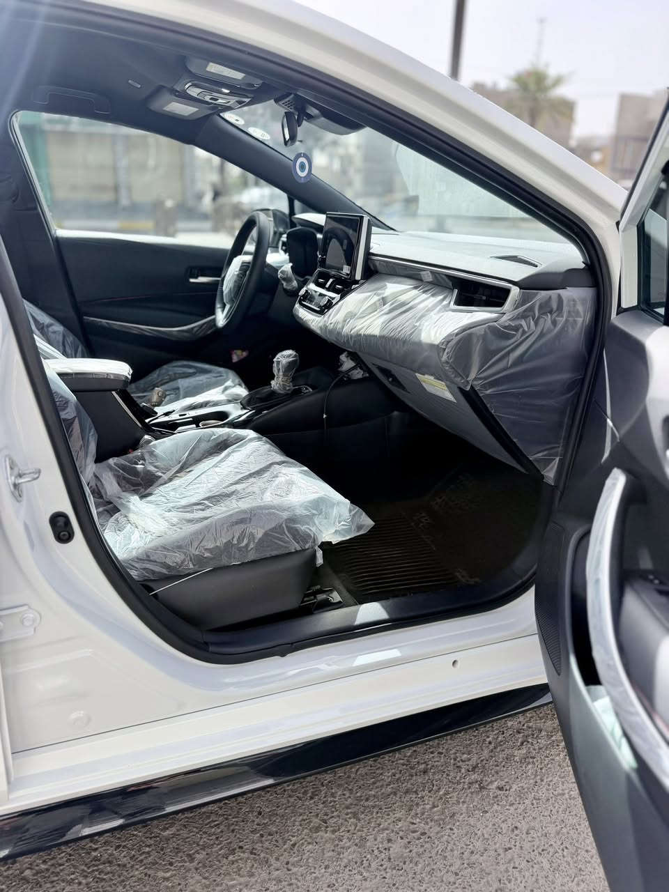 🚗 للبيع — Toyota Corolla SE
محرك 2000 
كير 10 نمر 
( وارد امريكي مو صيني 
✨ الحالة: جديدة جداً
📏 الممشى: 9000
حادث جاملغ خلفي وباب خلف السايق بدون دواخل 
⚙️ المواصفات:
 • بصمة
 • دخول ذكي
 • رادار أمامي
 • رادار جانب
 •لايت LED
 • بك لايت LED
 • ويلات golden  TDR رياضي 

 • نظام صوت JBL دمام خلفي مع التكم 
 • شاشة نظام Apple CarPlay
 • Auto Stop (توفير وقود)
 • سايد بريك بصمة (الكتروني)
 • Auto Hold
 • داخلية مطرزة باللون الأحمر

رقم اربيل مميز 
بسمي تحويل شرط 
السعر 168💵
📍 مكان السيارة: بغداد الصليخ 

📞 للاستفسار:


**إذا كنت صاحب هذا الإعلان وتريد حذفه لأي سبب، رجاءا أرسل رسالة إلى الدعم الفني**