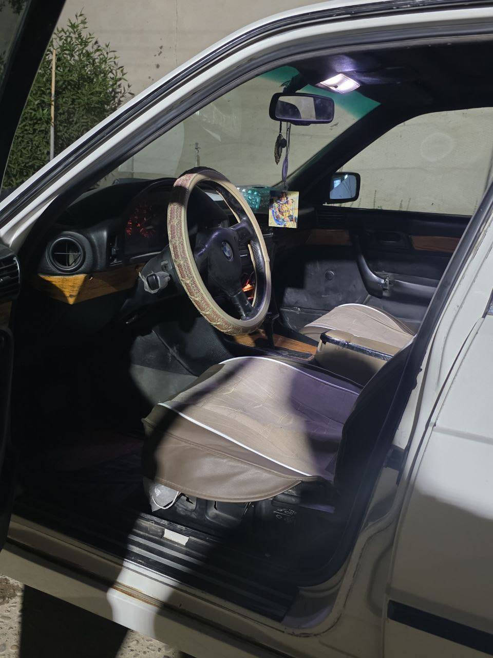 السلام عليكم 
🎨 ابيض بويه أبيض

🚗✨ للبيع – BMW 520 ✨🚗
🔧 المواصفات:

🚘 فانوص فول وجاهزة

🌌 فتحة 

🛞 تخم تاير

🔐 سنتر لوك 

💡 منظومة زينون

🛠️ دمامات فول

⚡ كهربائيات جاهزة 

❄️ تبريد + 🔥 تدفئة

🏎️ بجم عريض

🔩 حدادية فول

📅 سنوية  النهاية 2026

🔴👈🏻مداور ثاني يوم👉🏻🔴

💰 السعر: 70
📍 الموقع: محافظة ميسان
📞 للاستفسار: ***********

📝 ارفع المنشور بكلمة: تبارك الله ✨
