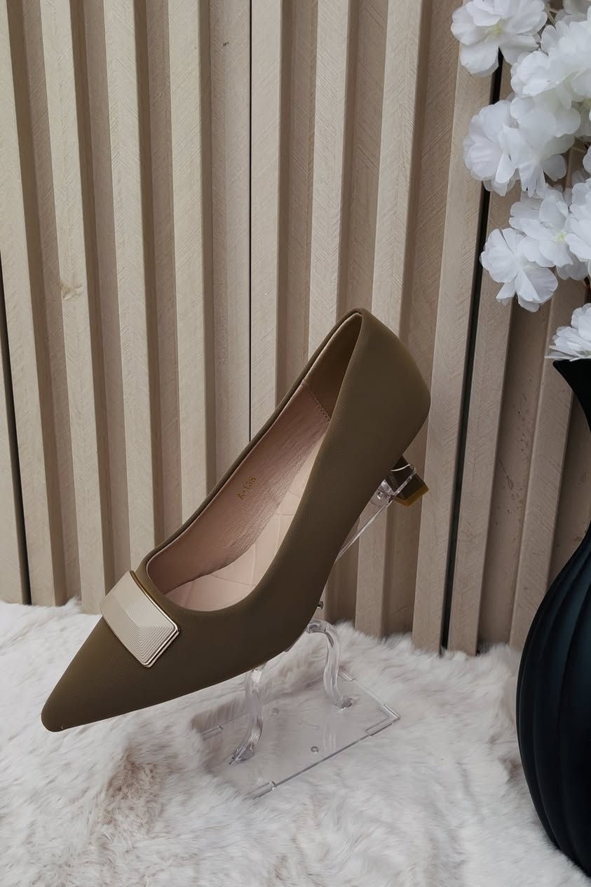 #استغلو العرض
#كعب 5سم
#كوالتي عالي جدا
#متوفر بجميع القياسات
#توصيل لكل محافظات العراق


**إذا كنت صاحب هذا الإعلان وتريد حذفه لأي سبب، رجاءا أرسل رسالة إلى الدعم الفني**