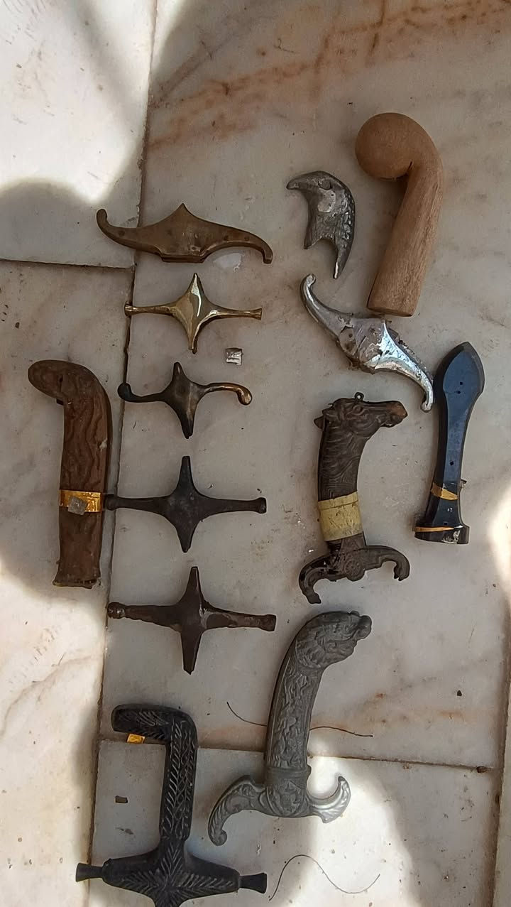لالات حسينيه بأحجام مختلفة


**إذا كنت صاحب هذا الإعلان وتريد حذفه لأي سبب، رجاءا أرسل رسالة إلى الدعم الفني**