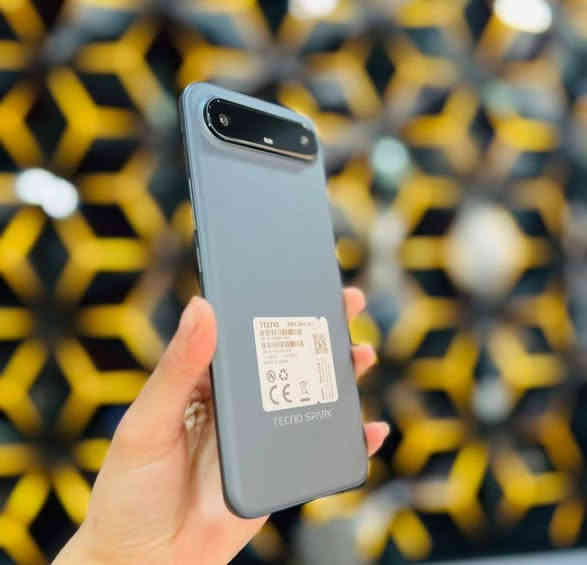 #الانيق من Tecno بسعر مميز شبية ايفون17 اير 😉
#POVA_slim
#بسعر_ناااار 290.000 الف دينار 🔥
المواصفات:
- الشاشة: 6.78 انش
-  نوع الشاشة: AMOLED, 144Hz,
-  الذاكرة الداخلية: 256GB
- الذاكرة العشوائية: 8GB
- المعالج: MediaTek Helio G200
-  سعة البطارية : 5160 mAh , شحن سريع 45W
حـمايـة من الماء والـغـبار والـصدمات بمعـيار IP64

شركة سجاد للموبايلات 
#العنوان_طوزخورماتو_شارع_العام
#_مقابل_دوز_مول

مبيعات جملة / ***********
مبيعات مفرد / ***********
