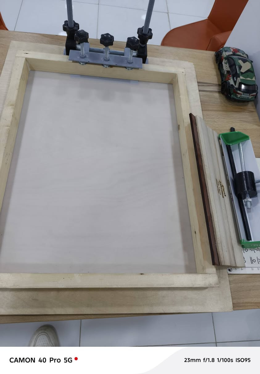 سلك سكرين جديد مامستخدم
للطباعه ع العلاكه والملابس والعديد من الأجسام

جديد مامستخدم 
للاستفسار الاتصال 
***********
