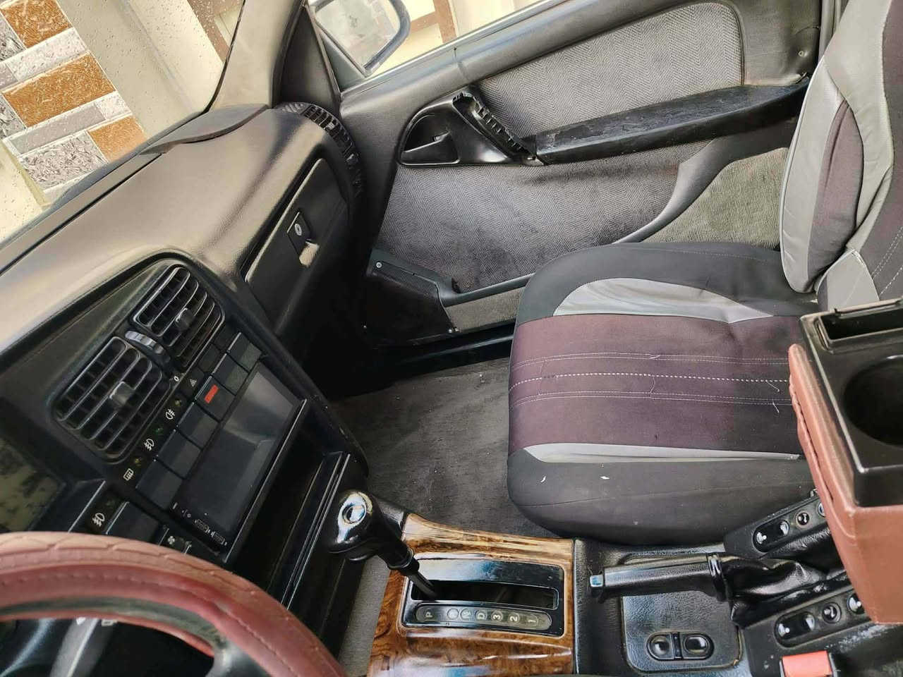 اوبل اوميكا 1992
حجم 26 محرك 2.6 تعمير جديد 
فول اوتوماتيك 

رقم انكليزي هزة جديدة

شرط التحويل 
السعر 28 العنوان موصل 

*********** المو شراي لايتعبني
