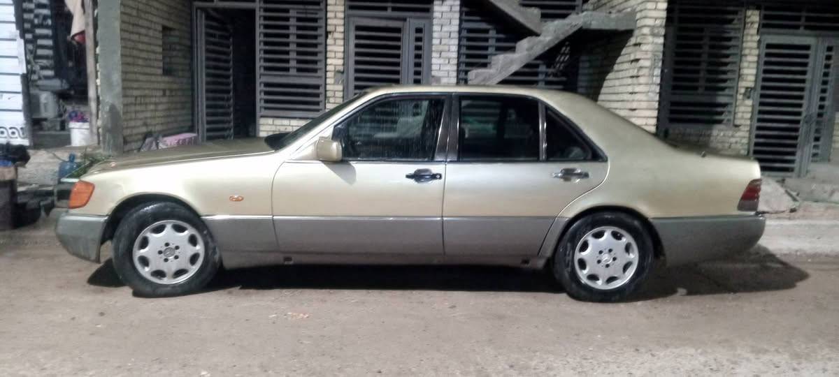 السلام عليكم ورحمه الله وبركاته للبيع سياره مارسيدس شبح موديل92نظيفه العنوان بغدادالبياع الاتصال***********
