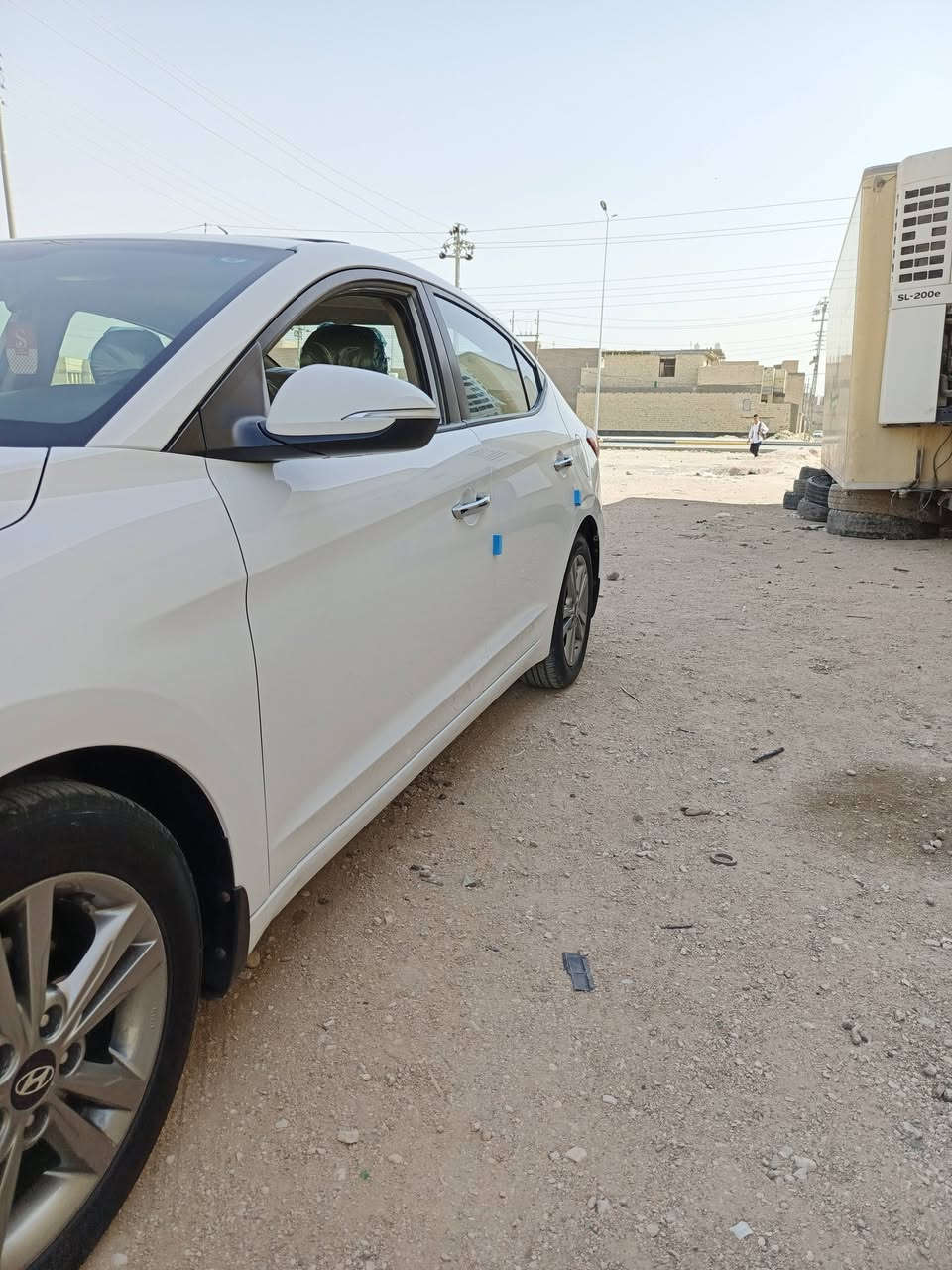 سلام عليكم النترا موديل 2018 خليجي مكفولة كفاله عامه من الصبغ والضربه والتبديل والبارد فول مواصفات 
1-فتحه سقف
2-لد امامي 
3-كشنات جلد 
4-تبريد قطعتين 
5-مري شفط 
6-محرك 2000 مامفتوح 
7- رقم بغداد الماني 
سياره جاهزه من كلشي من حداديه وتبريد وتدفئه 
 ومكينه وكير جدا جديده وجاهزه مكان السياره كربلاء المقدسة السعرررر 158 وبيه مجال للاستفسار الاتصال على الرقم التالي ***********
