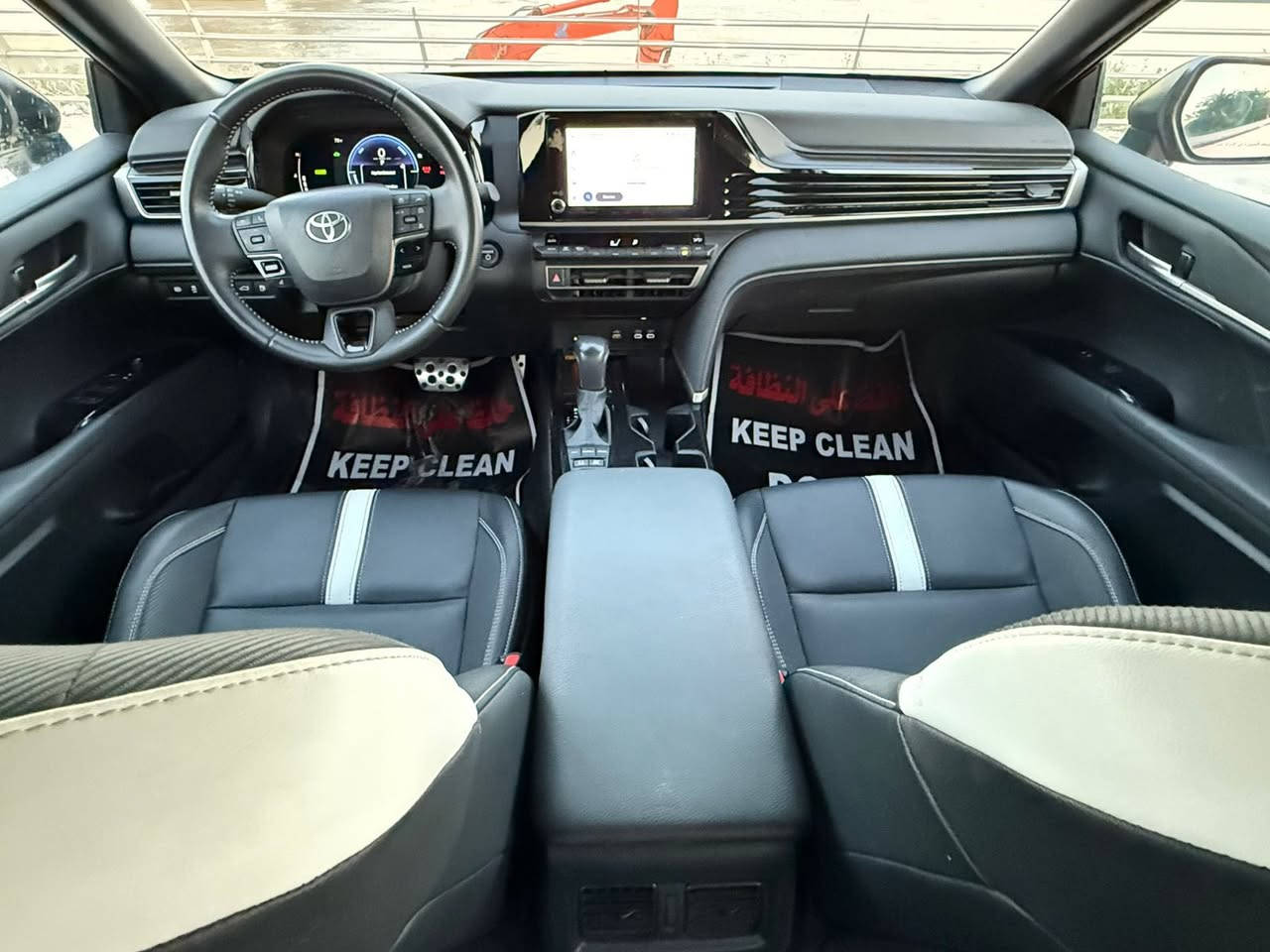 ✅✅السيارة موجوده  الكاظميه
2025   TOYOTA CAMRY SE Hybrid   

         
    
اللون :- احمر  
الموديل :- 2025
سعة المحرك :- 2.5 Hybrid
المسافه المقطوعه :-     17000 mi
عدد المقاعد :- 5 مقاعد 
مواصفات السيارة :- SE Hybrid

الإضافات ##👇
شاشه كبيره نفكيشن
وَيْل 18
-بصمة تشغيل 
- محرك 2500 cc
‏- بصمة ابواب
- غرفه مخمل 
- مقاعد جلد+مخمل
- شاشة لمس
-كامرة خلفية 
- بلوتوث 
- اي بي اس                                                            
- تحكم ستيرنج كامل
- مانع تصادم 
-  اضوية LED
-رادار امامي 
- مثبت سرعة 
- نظام EV mode +نظام Sport mode
- نظام توفير الوقود ECO
- نظام النقطة العمياء
- نظام تحديد المسار
- مانع تصادم
- مانع انزلاق
- شاحن هاتف لاسلكي
- هاند بريك بصمه 

والمزيد من الإضافات 👇👇👇👇👇 
   

           🚗 حادث السياره كما موضح في الصور🚗


**إذا كنت صاحب هذا الإعلان وتريد حذفه لأي سبب، رجاءا أرسل رسالة إلى الدعم الفني**