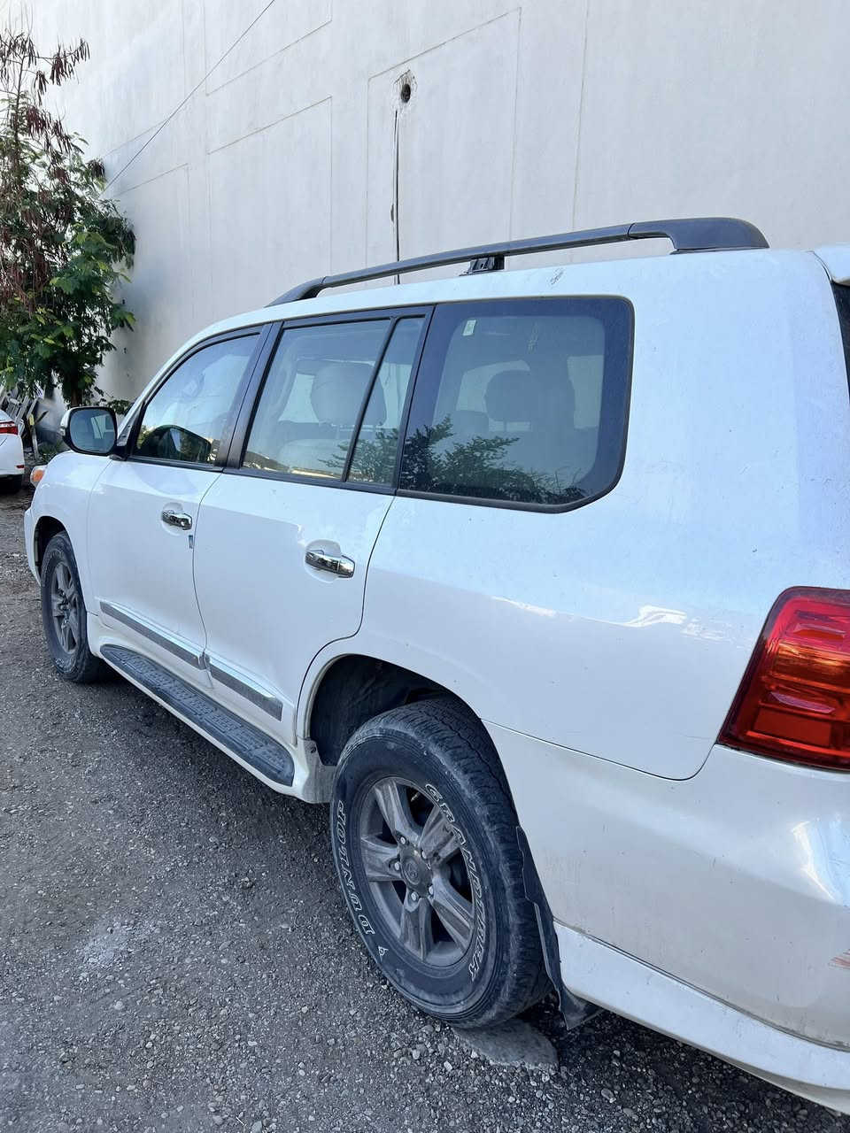 لاندكروز ٢٠١٢ بيه بابتين جهة السائق مبدلات نفس اللون
رقم مثنى باسمي مكان السيارة الكاظمية السعر ٢٨،٠٠٠$
هاتف ***********/***********
