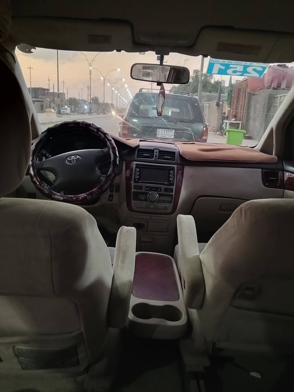 السلام عليكم ابصم بترا للبيع رقم ذي قار موديل 2001 السيارة بيه صبغ حزام والجنطه  مبدله تخم تيارات جاهزه السيارة سعره 110 وبيه مجال قليل تحياتي 
*********** مكان السيارة ذي قار قضاء الغراف
