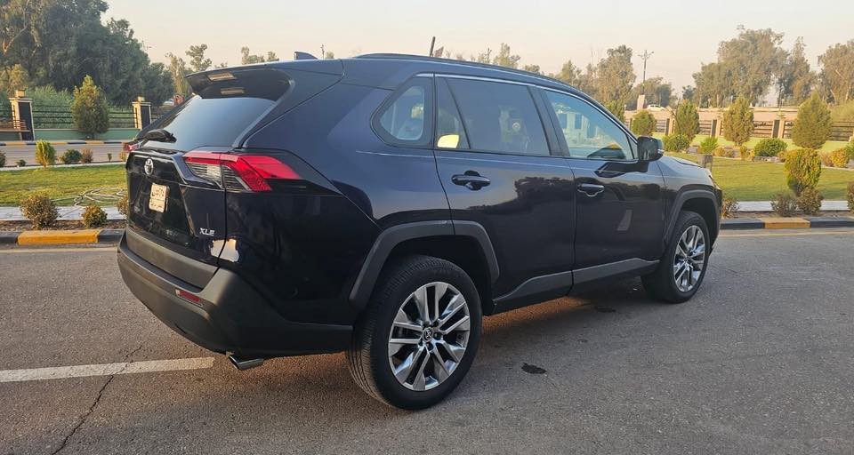 راف فور
 2023 xle بريميوم 
مواصفات فول 
كشن جلد 
فتحة 
بصمة
 رادار امامي و جانبي 
صندوق كهرب 
حادثها تقرير غرق للدوسة من امريكا شغالة  
رقم منفيس تترقم جميع المحافظات عدا اقليم كرستان
مكانها موصل 
***********
