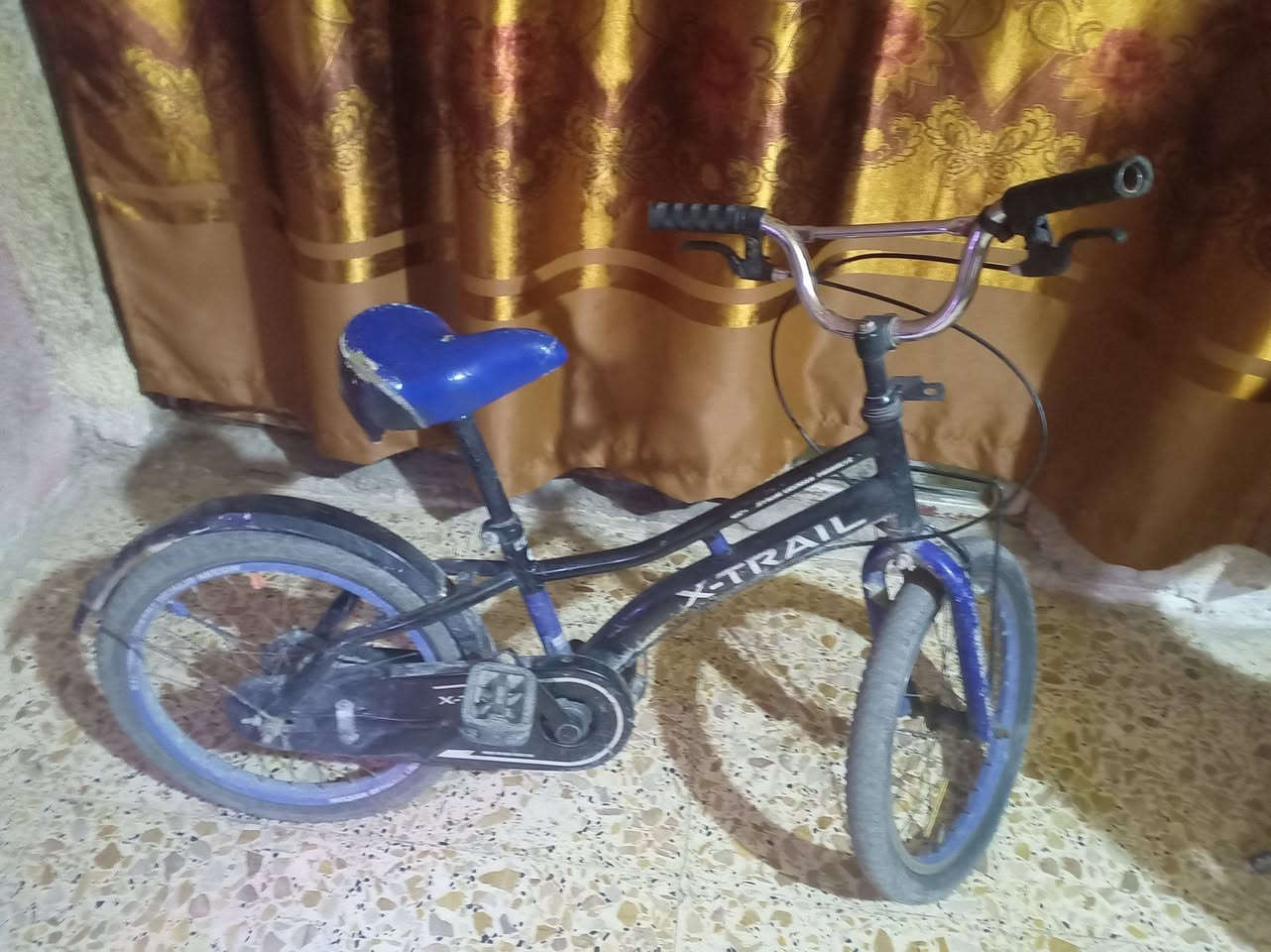 السلام عليكم بايسكل للبيع حجم ١٨ بحاله جيده نظافه ٧٠ بالميه السعر ٣٠ الف مكاني شارع كنانه


**إذا كنت صاحب هذا الإعلان وتريد حذفه لأي سبب، رجاءا أرسل رسالة إلى الدعم الفني**