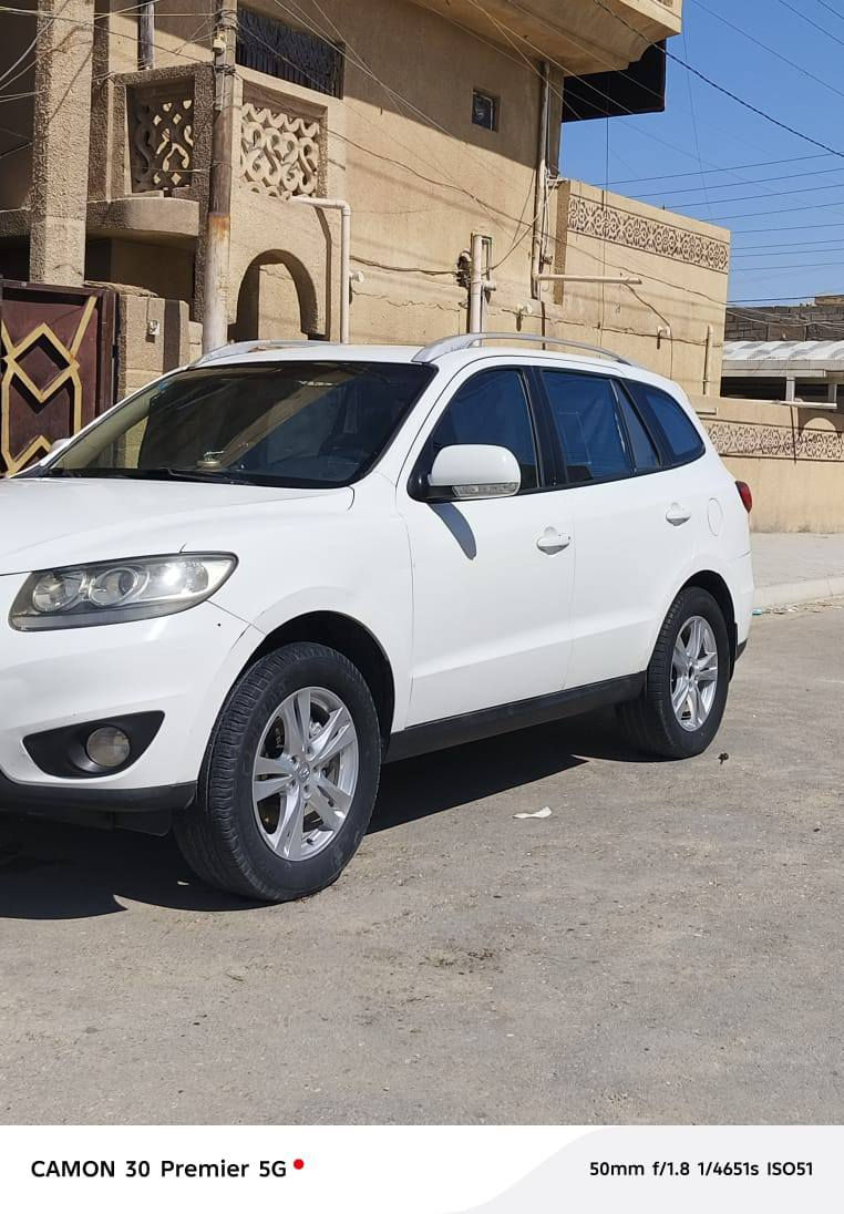 سنتافيه موديل 2011جديده مكينه 4  / 2400 سعر خاص 
هاتف  ***********
