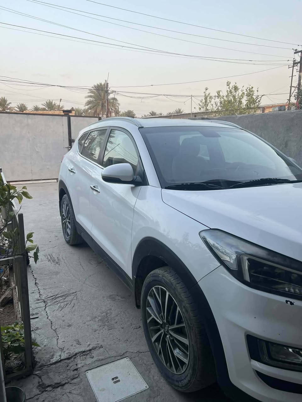 سلام عليكم توسان للبيع 2019 رقم بغداد نكليزي 
ماشيه 64الف
مواصفات نص فول
سعر 210وبيهه مجال 
‏‪***********‬‏
‏‪***********‬‏
