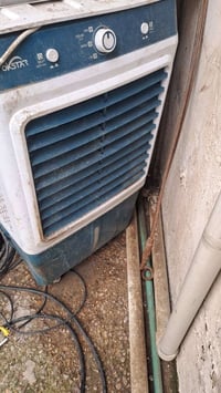 أغراض للبيع للاستفسار 07747040604