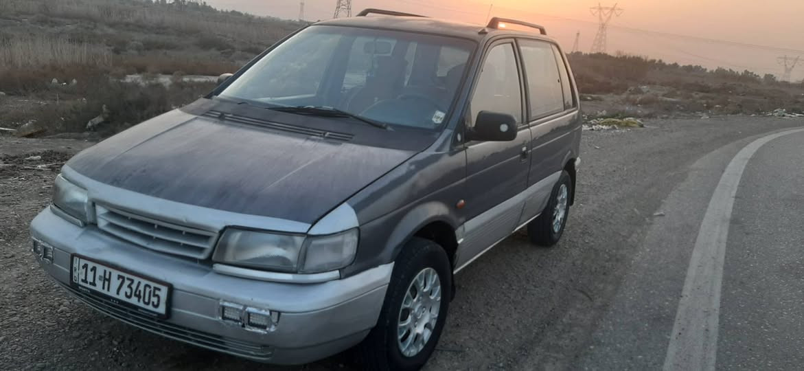 سلام عليكم مسيوبيشي ١٩٩٣  بسمي سياره جاهزه من كلشي عدا تبريد ولايسي هواء عاطل سعر٣٥ ورقة مكان سيارة بغداد محموية ناحية رشيد ***********  ابو محمد
