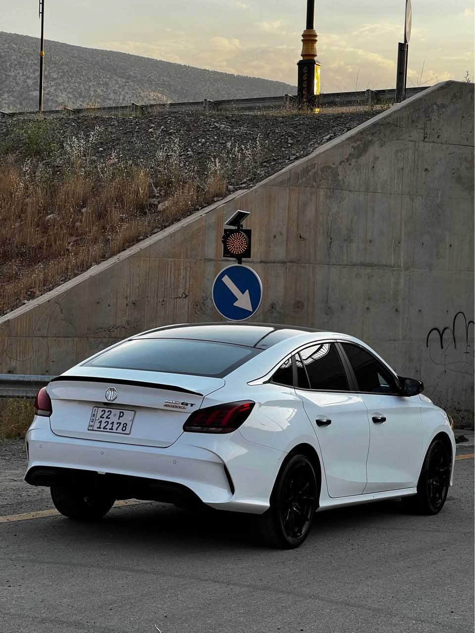 MG   GT   2025
سەیارەکە کامل مواسەفاتە بەس سلایت نیە
کامێرە/ئاوێنە ئیشارە/بەسمە/حاسەکانی پشتەوە/یەدە بەسمە/لایت زینۆن/شاشە/car play/eco

کامل جوانکاری
سەقف پانۆرامە/یەدەی دەرگا/قەپاخ ئاوێنە/باڵی سەر سندوق/ویلی ئەڵمانی(WF)لەسەرە/تاخم پەردەی خۆی لەگەڵە.

بەنزبەت سبوخ بەس بۆنیتی سبوخە پێش کەپس بێ ژۆرێ بێ ئیرباگ لەگەڵ ٤ پەنجە ساردە کوت لەگەڵ ٢ شوختی بچوک ٣٣ هەزار ڕۆیشتوە ٢١٠ هەزار خرامەی لەسەرە

پلاکەنی گۆراوە بۆ لێنەدانەوەی مەکینە و دیلکۆ
 

سحری سەیارەکە ٩٧ و مەجال 

تکایە ملاحەزە و کەم و کورتیەکانم هەمووی نوسیوە پسیاری زیاتر مەکەن سوپاستان دەکەم أربيل, العراق


**إذا كنت صاحب هذا الإعلان وتريد حذفه لأي سبب، رجاءا أرسل رسالة إلى الدعم الفني**