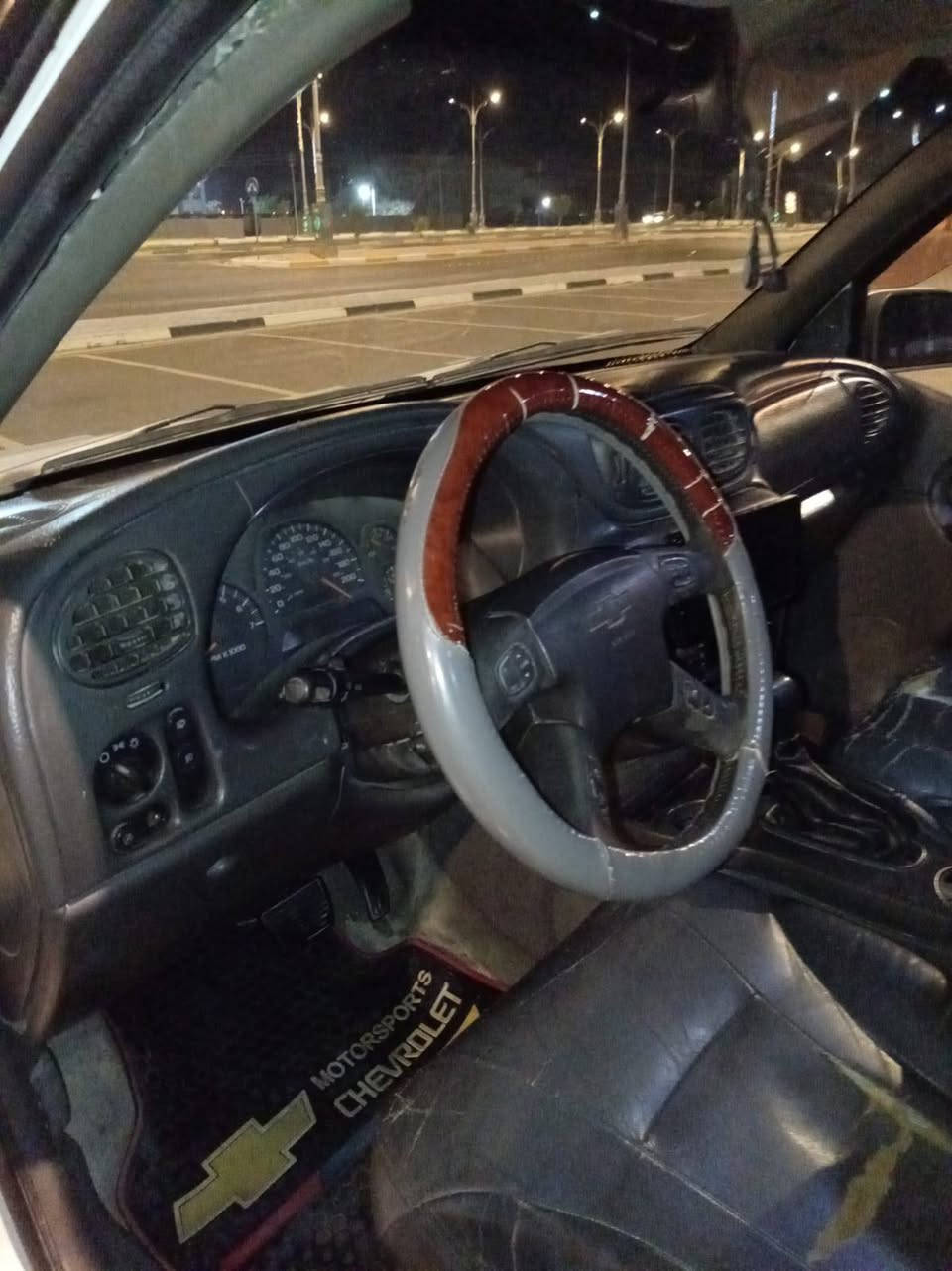 🚘 للبيع: شفروليه تريل بليزر / SUV 🚘
السيارة بحالة جيدة ومناسبة للاستخدام اليومي، والفحص مفتوح للجادين.

🔹 المواصفات والحالة:

نقص غاز التبريد فقط.

الحدادية 60%.

باقي الأمور مكفولة بإذن الله.

علوان كربلاء.

💰 السعر المطلوب: 65

للمهتمين والاستفسار، المراسلة على الخاص أو الاتصال ***********

