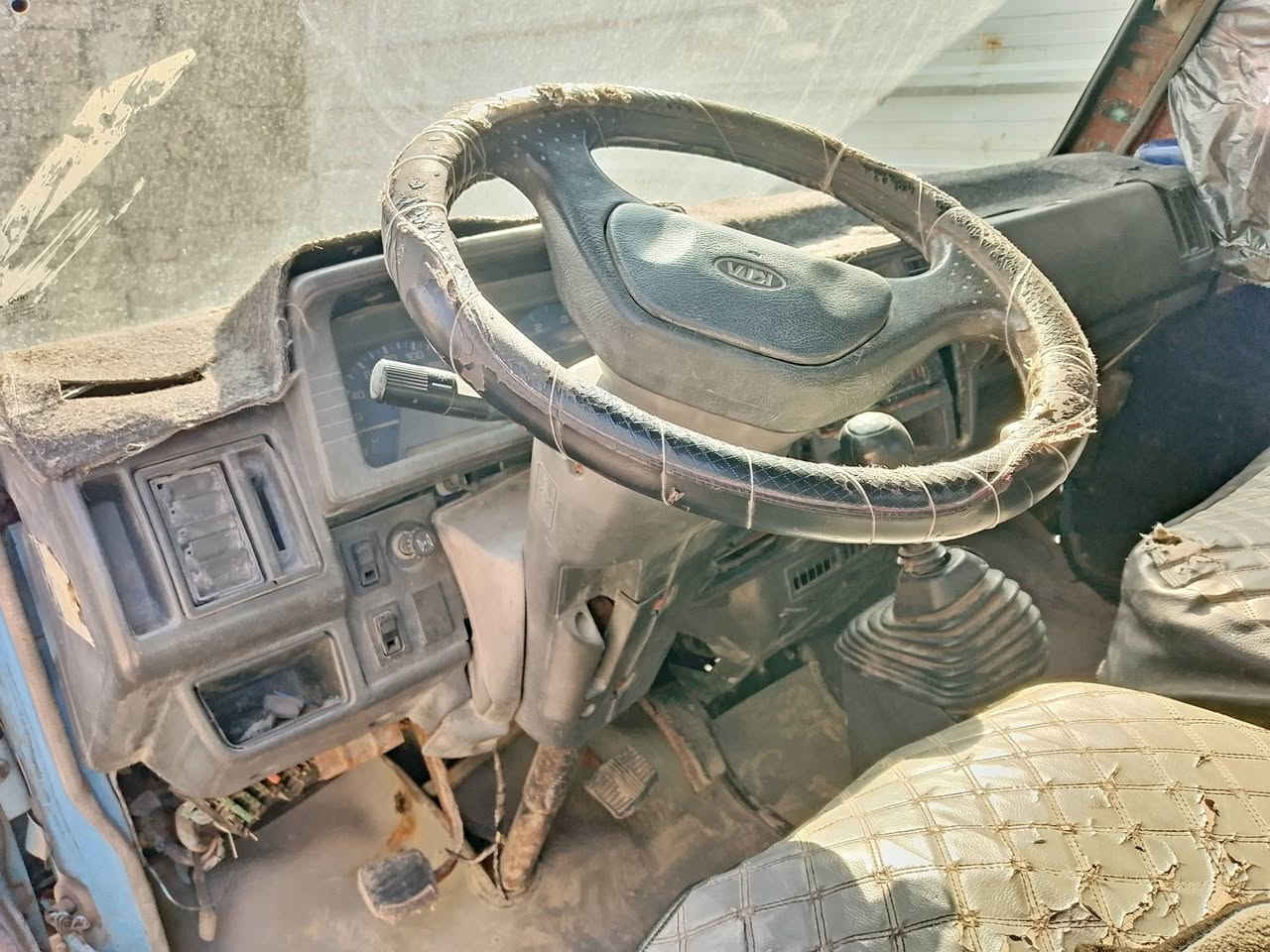 سلام عليكم كيه موديل ٩٥ للبيع ول سعر خاص 
هاذا رقمي ***********
